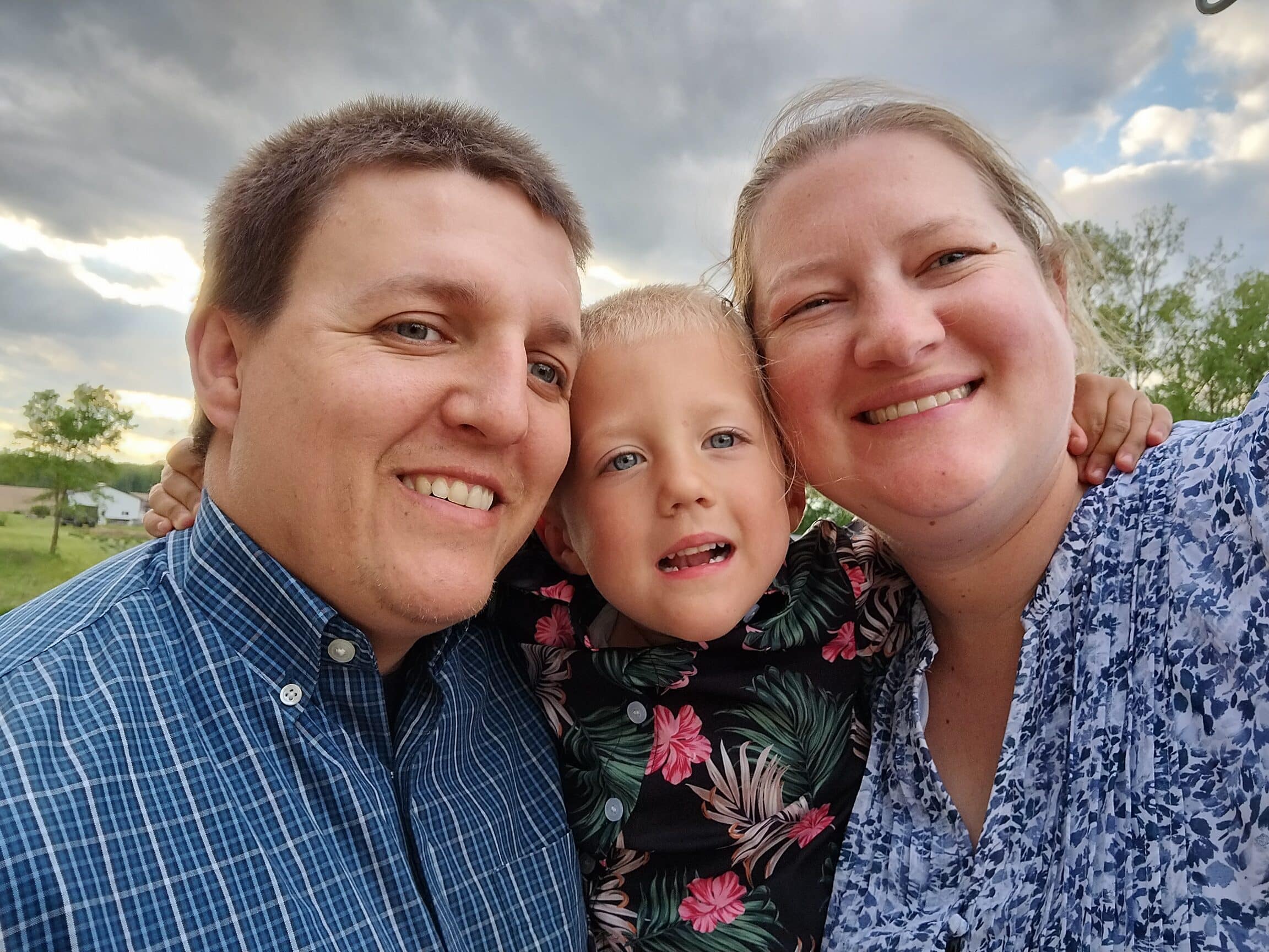 Michael & Kaitlyn Sproles photo